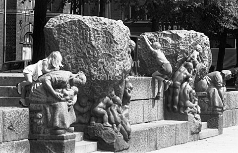 forræder junk italiensk Nielsen, Kai skulpturer | 6.000 historiske pressefotos - John Stæhr  copyright Imagesfile.dk.
